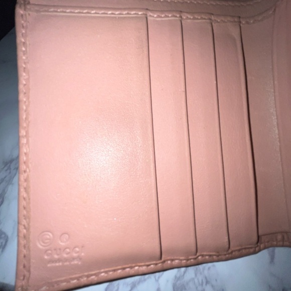 Gucci Microguccissima Compact Wallet - Picture 6 of 16